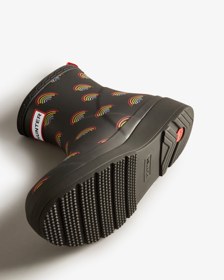 Hunter Women's Play Short Mini Rainbow Rain Boots Mini Rainbow Print - Image 5